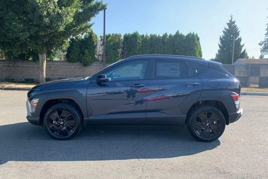 2026 Hyundai Kona SEL photo 1