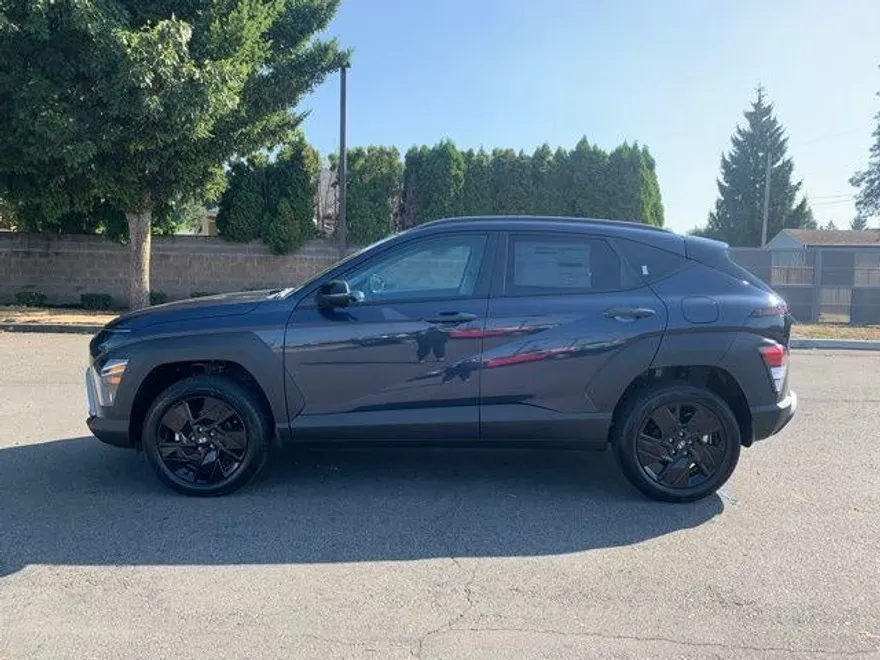 2026 Hyundai Kona SEL photo 1