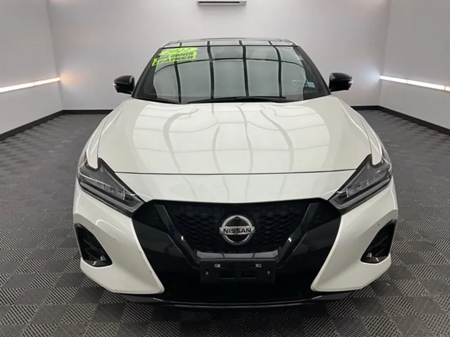 2022 Nissan Maxima SR photo 1