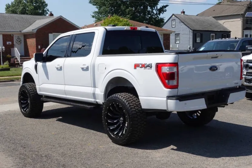 2022 Ford F-150 Lariat photo 1