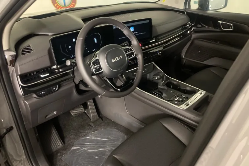 2026 Kia Carnival SX Prestige photo 1