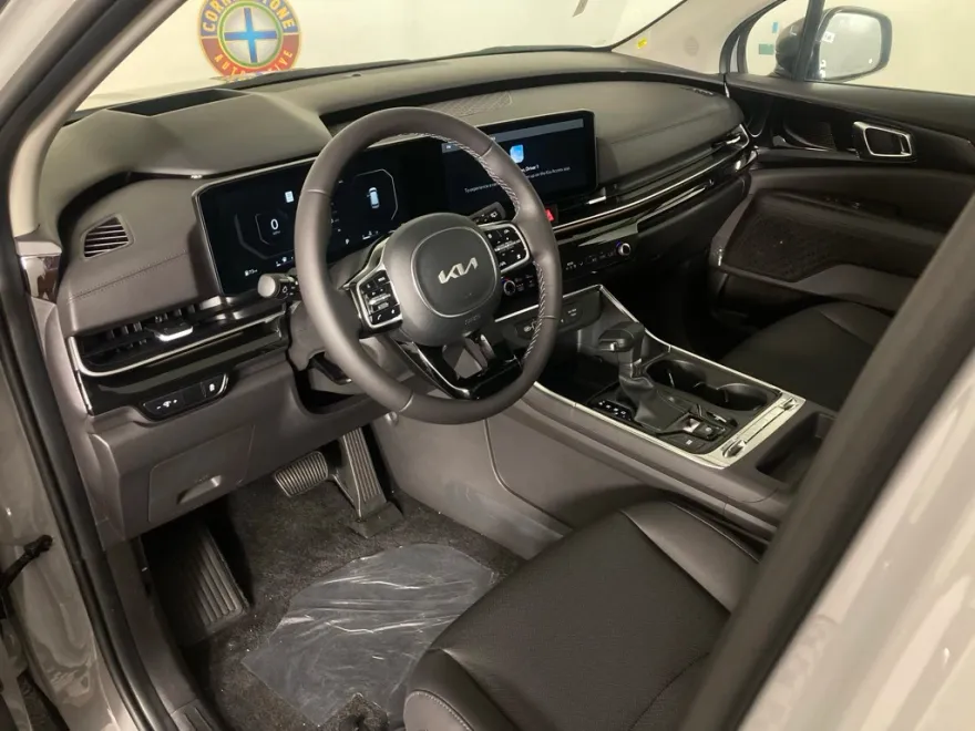 2026 Kia Carnival SX Prestige photo 1