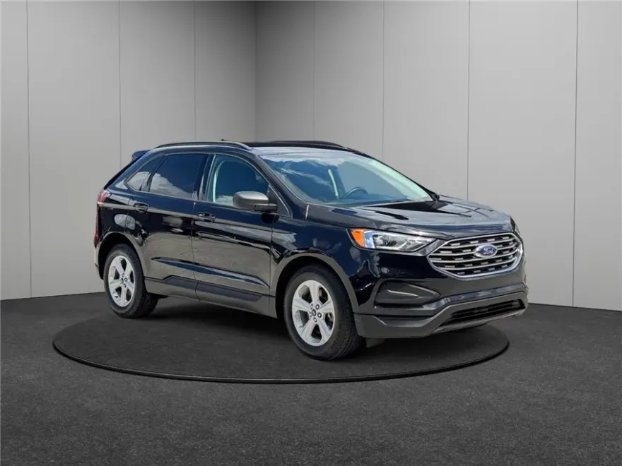 2020 Ford Edge SE Sport photo 1