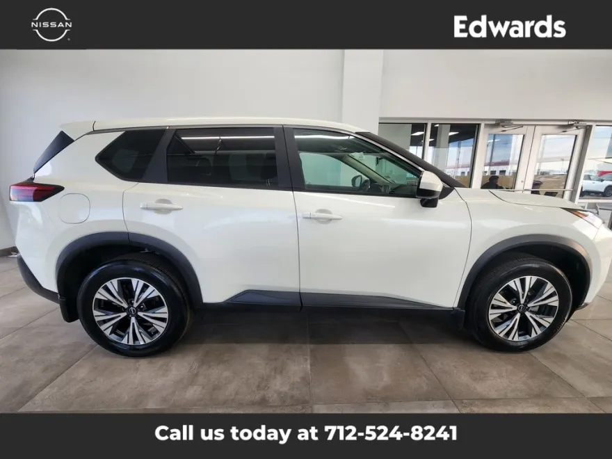 2023 Nissan Rogue SV photo 1