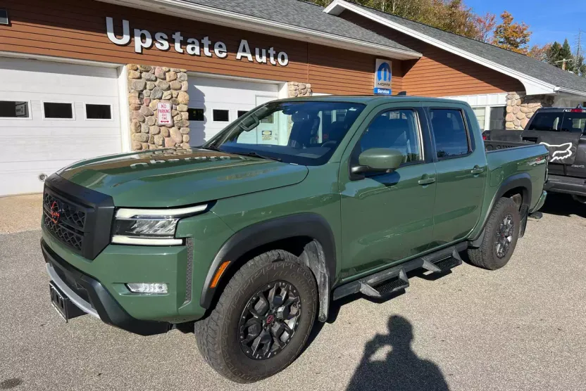 2022 Nissan Frontier PRO-4X photo 1