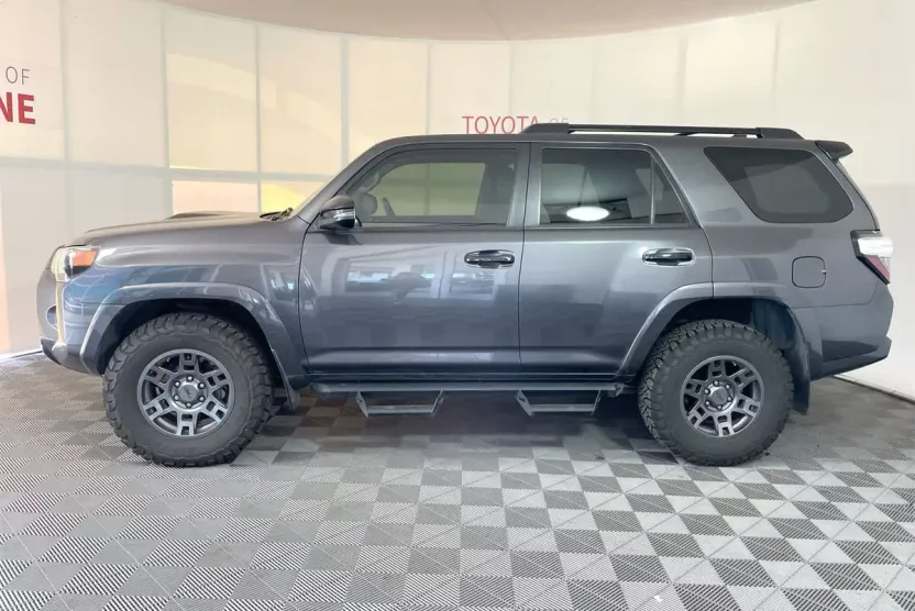 2020 Toyota 4Runner Venture Special Edition photo 1