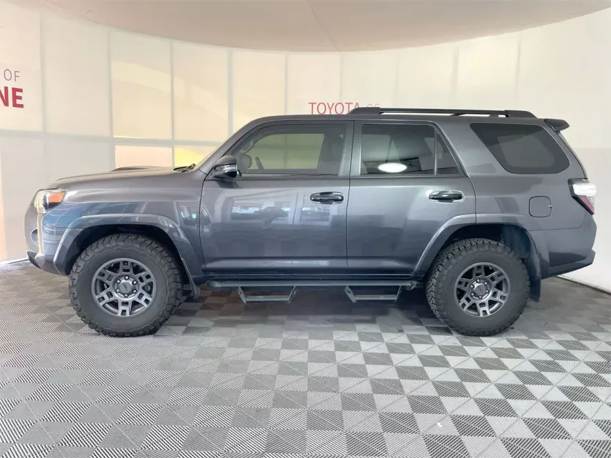 2020 Toyota 4Runner Venture Special Edition photo 1