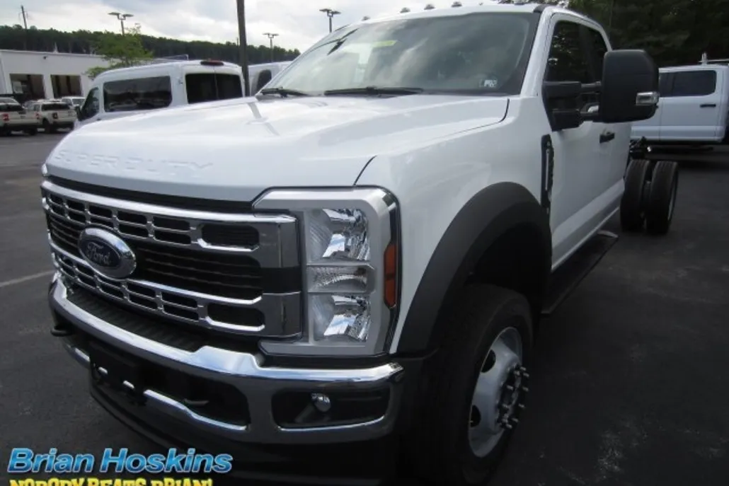 2025 Ford F-450 XL photo 1
