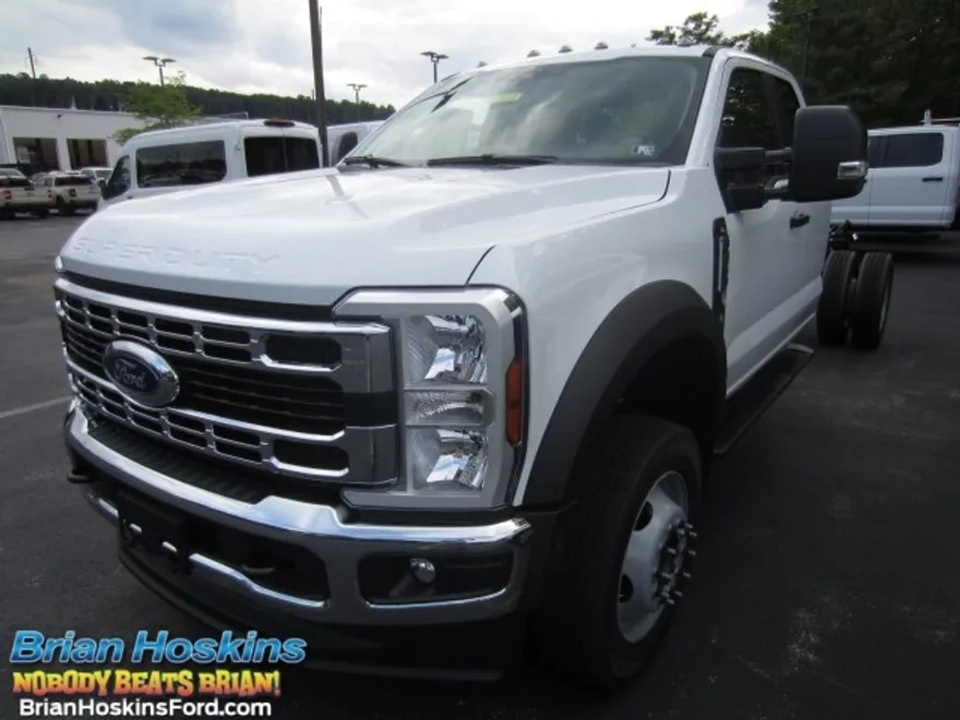 2025 Ford F-450 XL photo 1