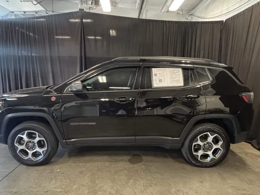 2022 Jeep Compass Trailhawk photo 1