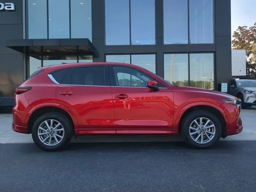 2024 Mazda CX-5 2.5 S Preferred photo 1