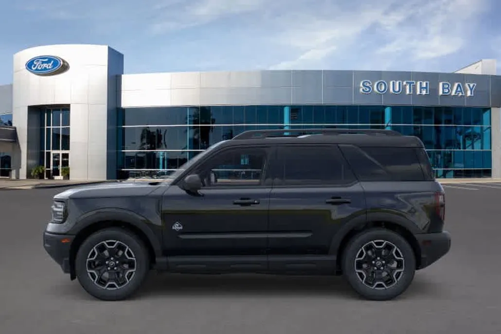 2025 Ford Bronco Sport Outer Banks photo 1
