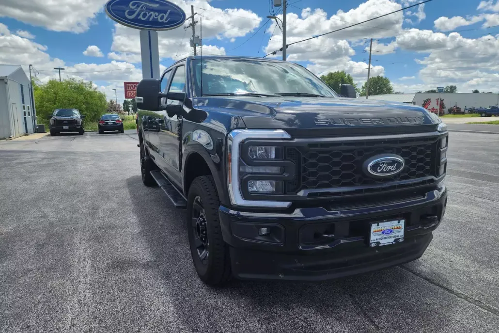 2024 Ford F-250 XL photo 1
