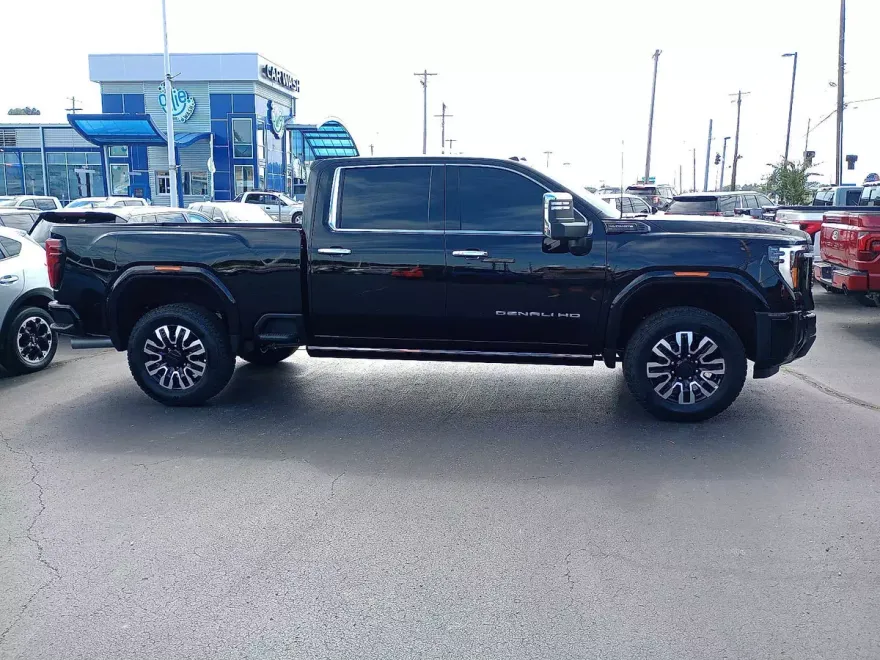 2025 Gmc Sierra 3500 HD Denali Ultimate photo 1