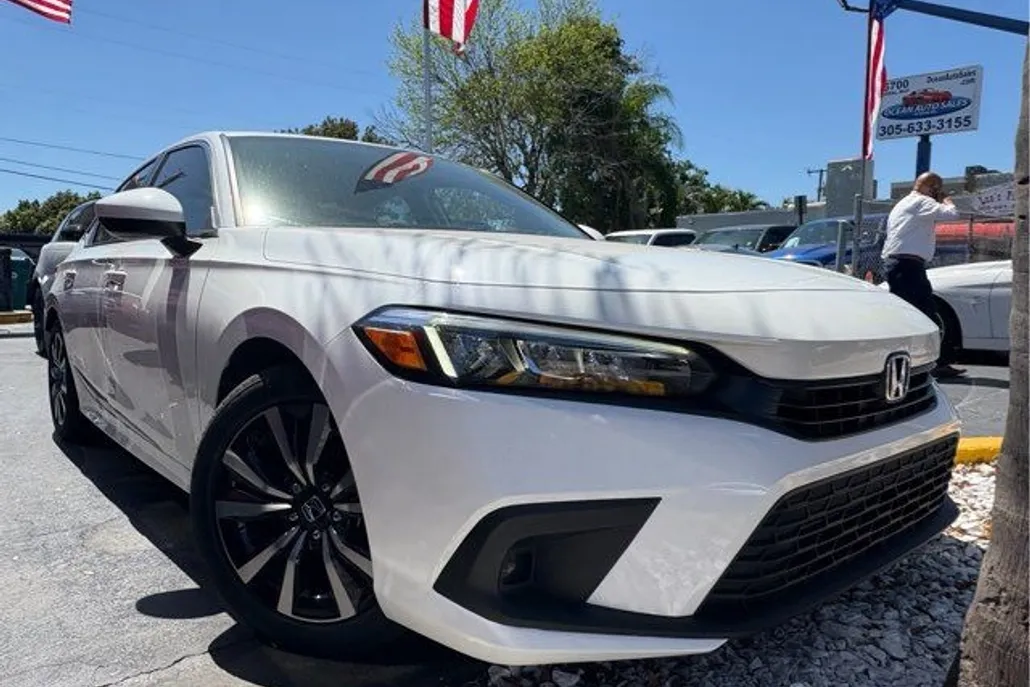 2022 Honda Civic EX photo 1