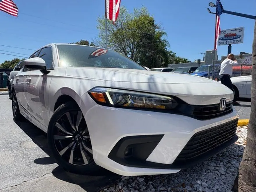 2022 Honda Civic EX photo 1