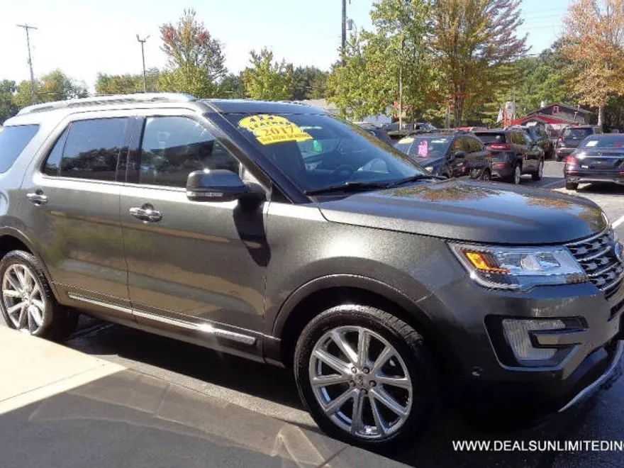 2017 Ford Explorer Limited photo 1