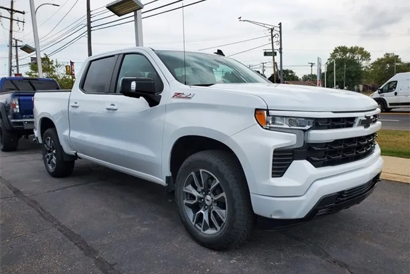 2023 Chevrolet Silverado 1500 RST photo 1