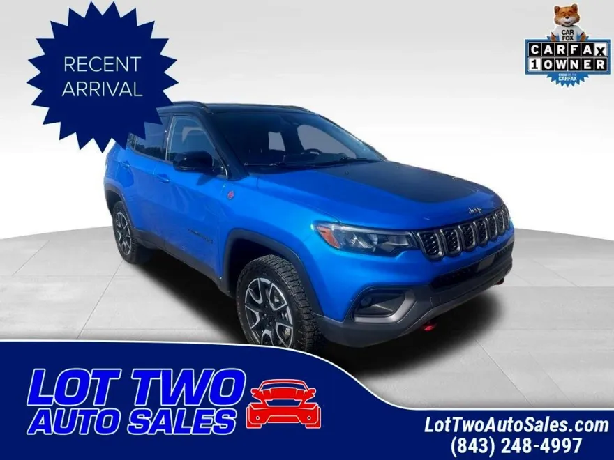 2024 Jeep Compass Trailhawk photo 1