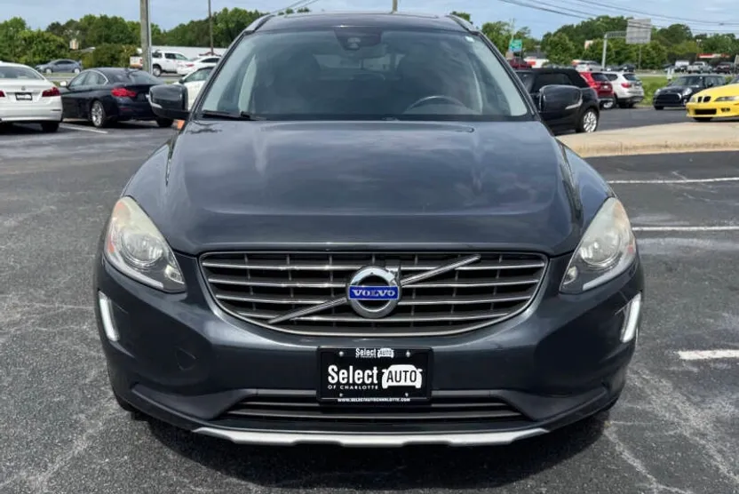 2016 Volvo XC60 T5 Drive-E Premier photo 1