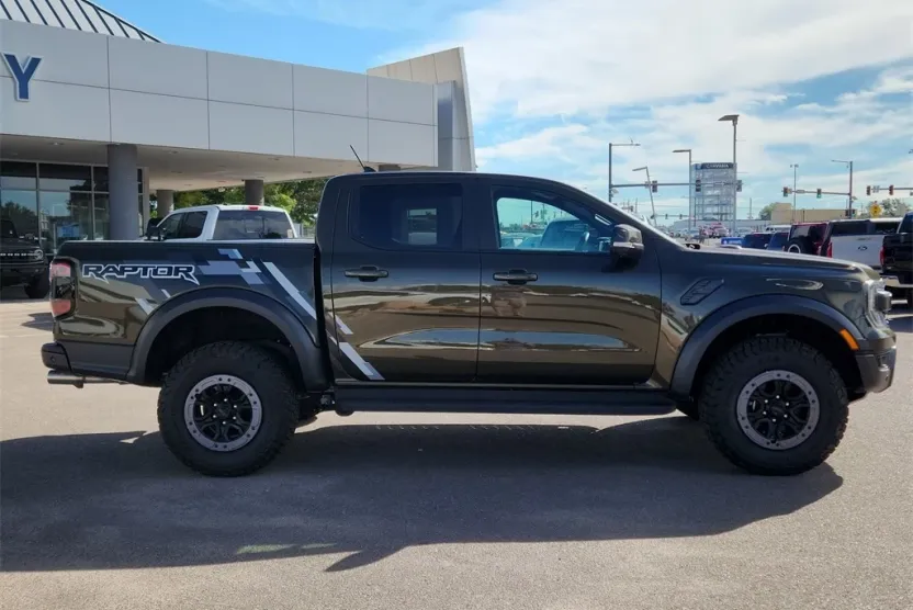 2024 Ford Ranger Raptor photo 1