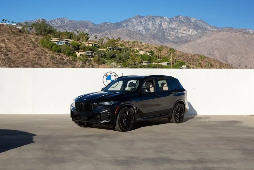 2025 Bmw X5 M60i photo 1