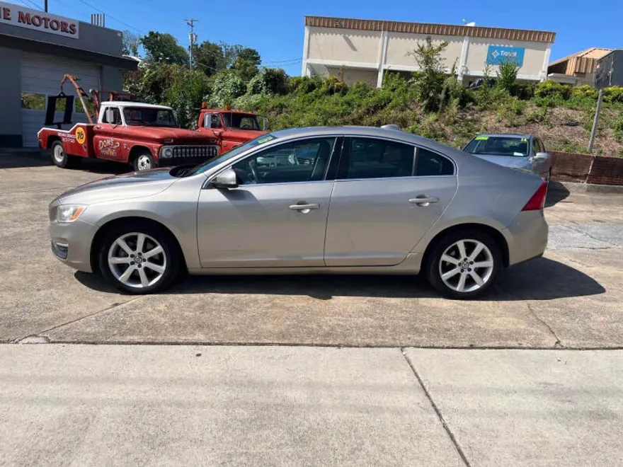 2016 Volvo S60 T5 Premier photo 1