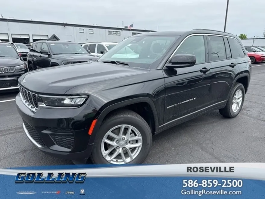 2025 Jeep Grand Cherokee Laredo photo 1