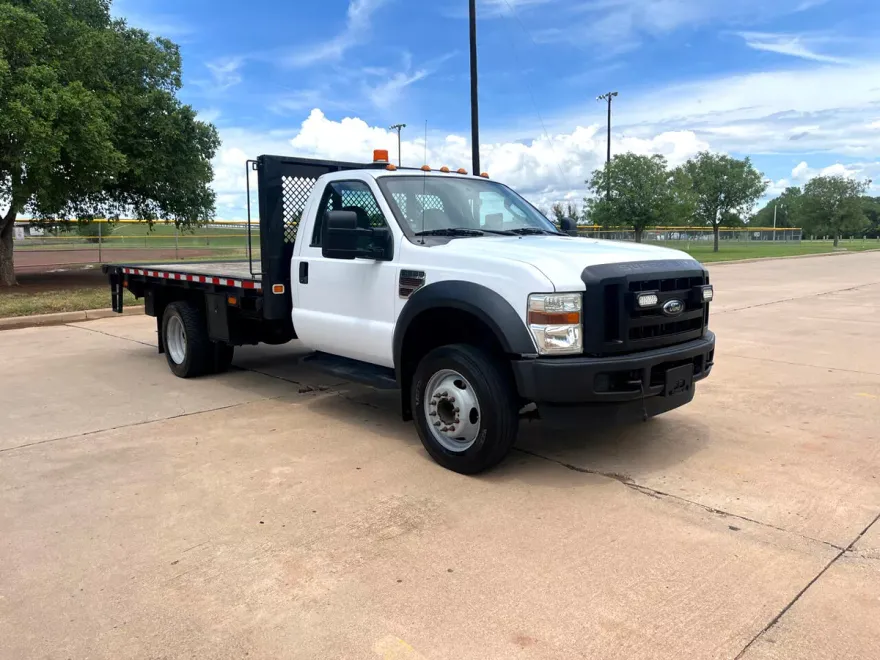 2009 Ford F-550 XLT photo 12