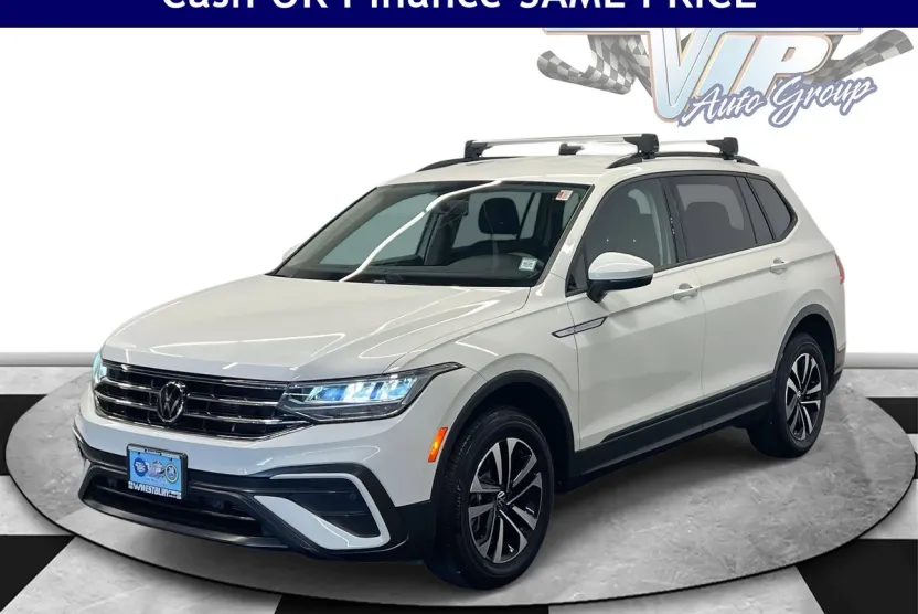 2022 Volkswagen Tiguan S photo 1