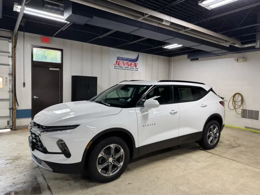 2023 Chevrolet Blazer 2LT photo 1