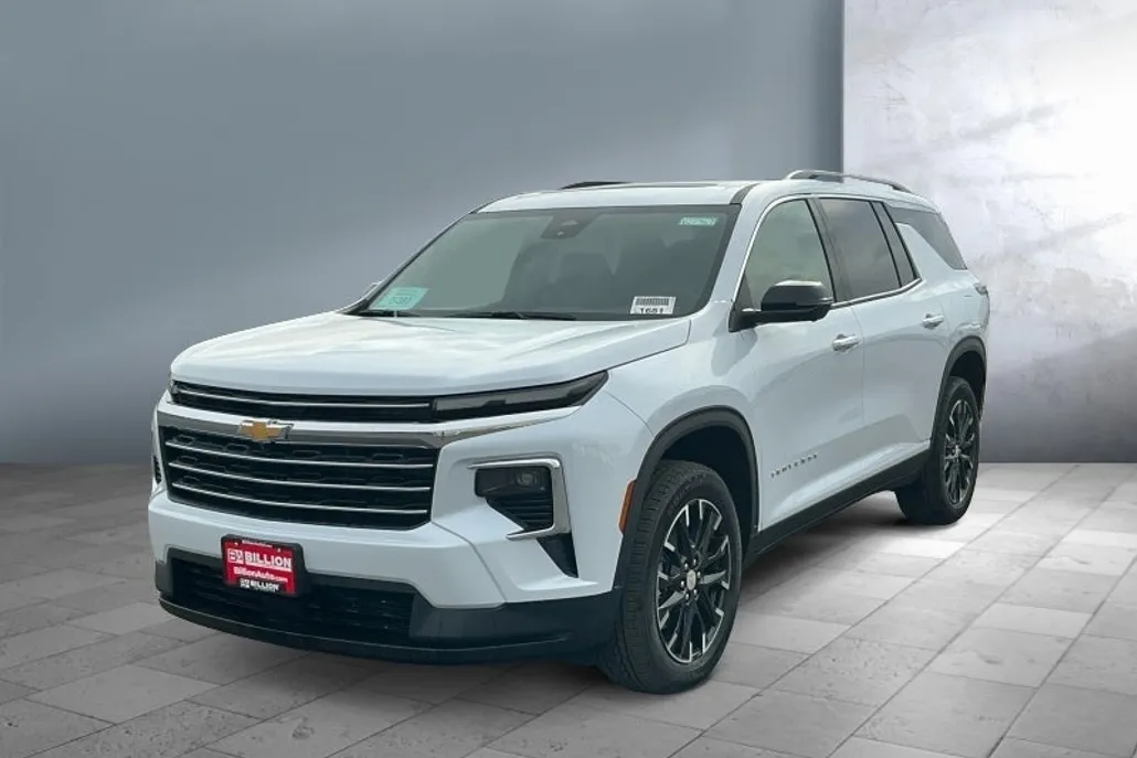 2026 Chevrolet Traverse photo 1
