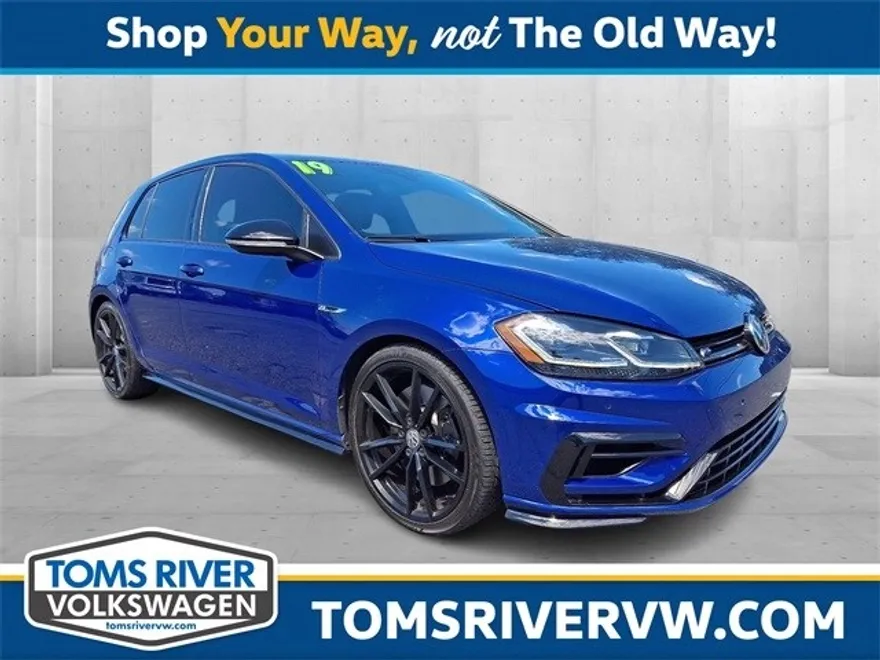 2019 Volkswagen Golf R 4Motion photo 1