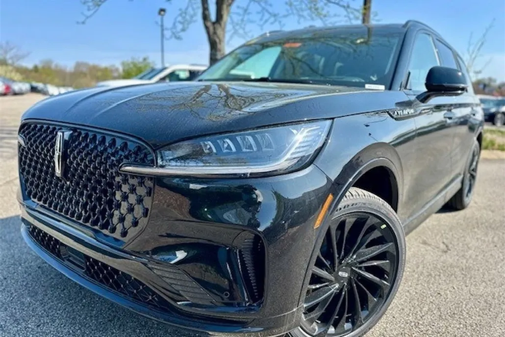 2025 Lincoln Aviator Reserve photo 1