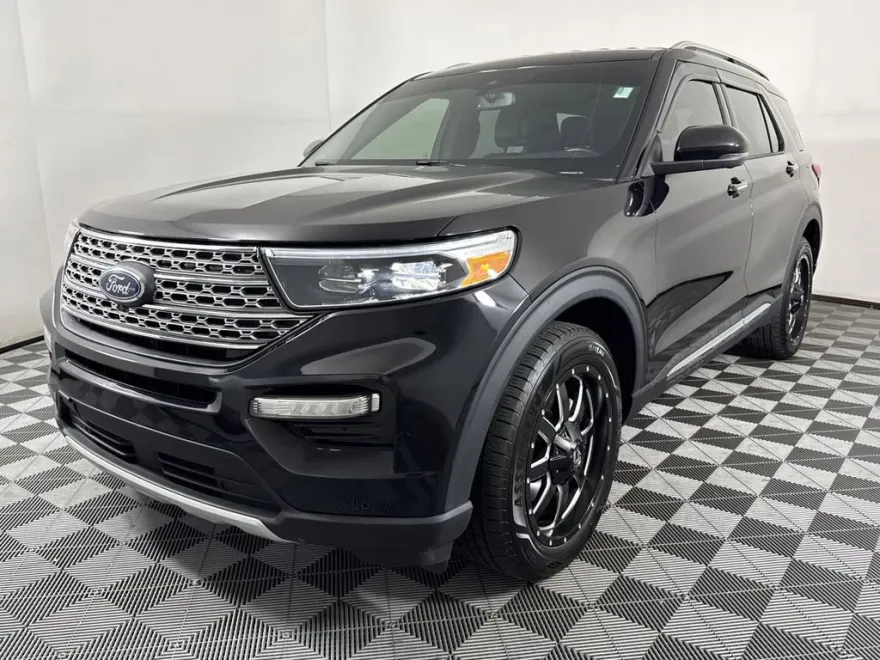 2020 Ford Explorer Limited photo 1