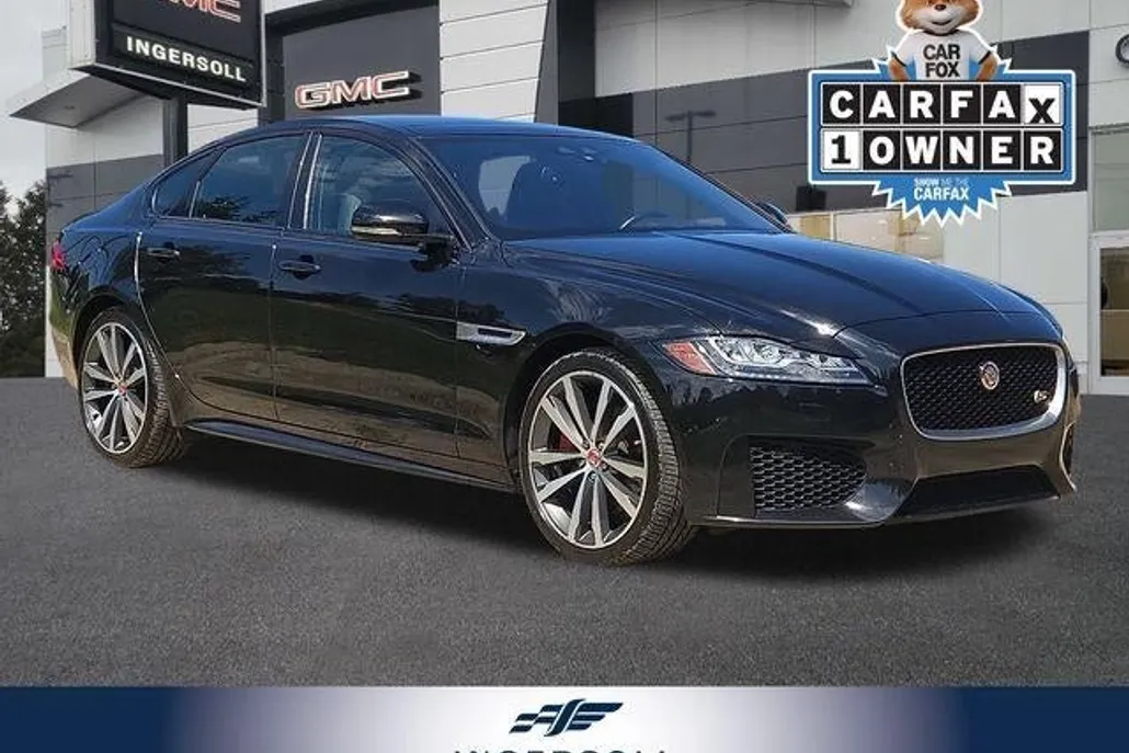 2017 Jaguar XF S photo 1