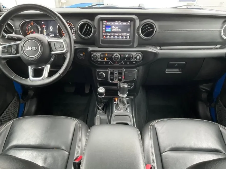2021 Jeep Wrangler Unlimited Sahara photo 1