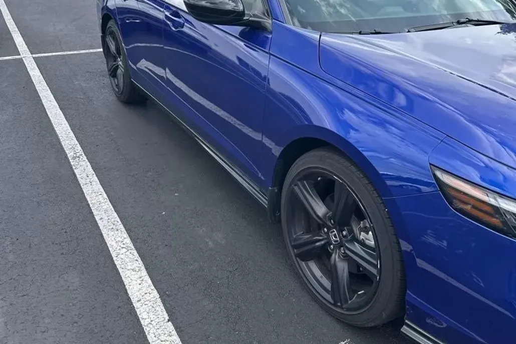 2024 Honda Accord Hybrid Sport-L photo 1