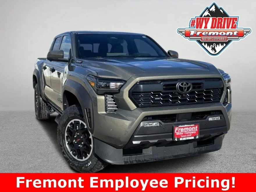 2025 Toyota Tacoma TRD Off-Road photo 1