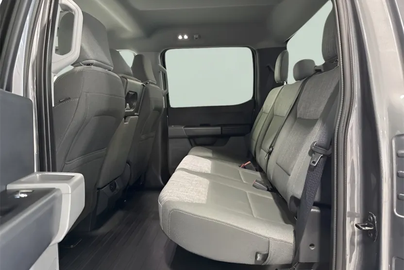 2023 Ford F-150 XLT photo 1