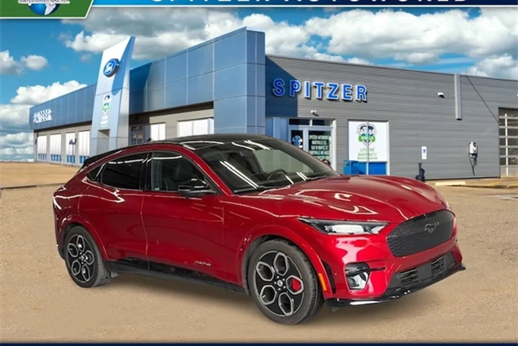 2023 Ford Mustang Mach-E GT photo 1