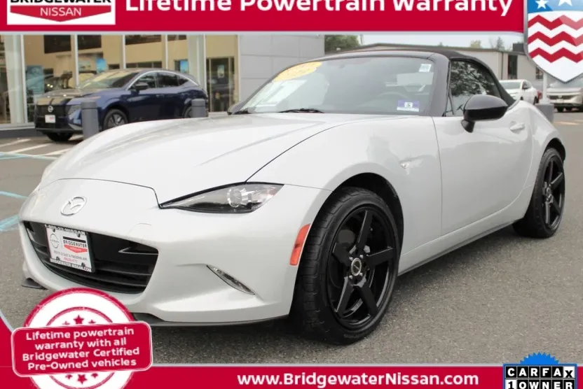 2019 Mazda MX-5 Miata Miata Sport photo 1