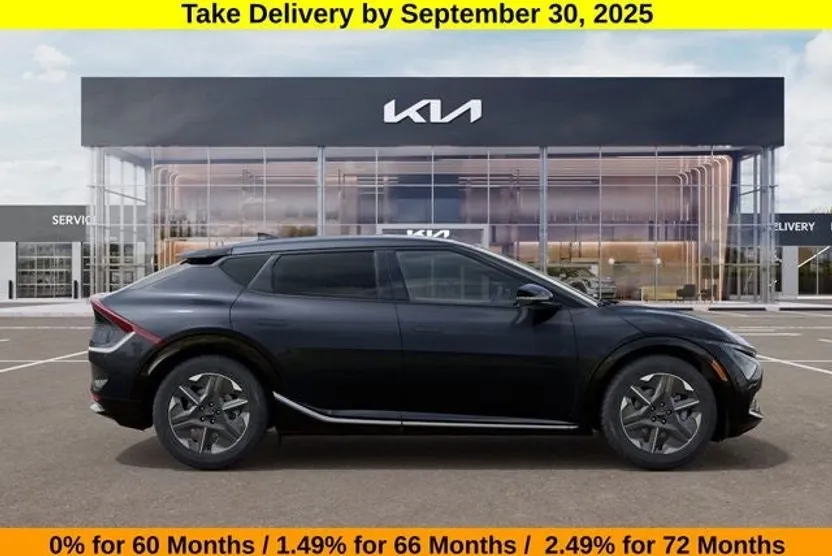2025 Kia EV6 Light photo 1