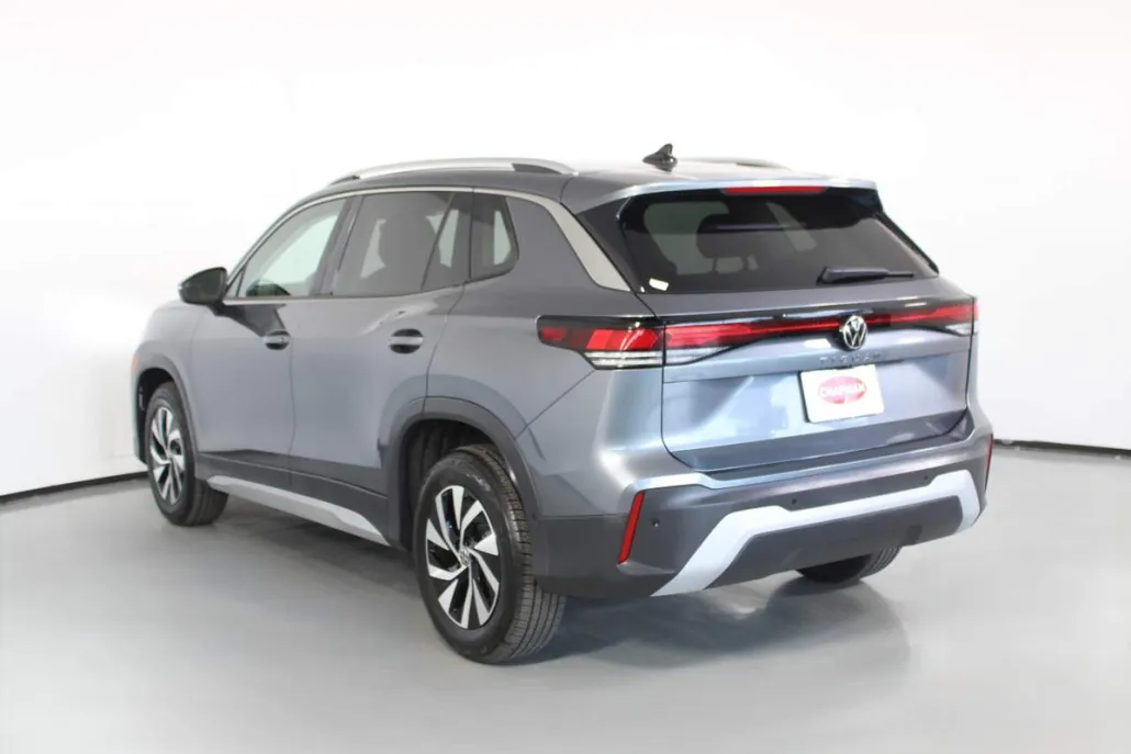 2025 Volkswagen Tiguan S photo 1