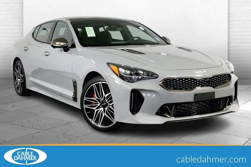 2023 Kia Stinger GT2 photo 1