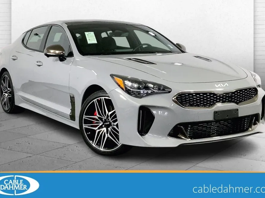 2023 Kia Stinger GT2 photo 1