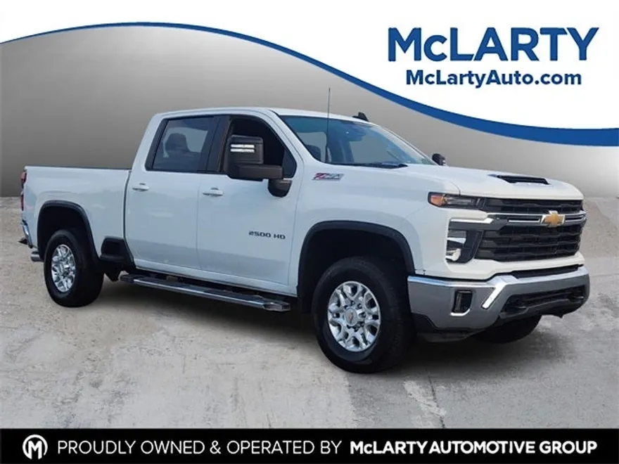 2024 Chevrolet Silverado 2500HD LT photo 1