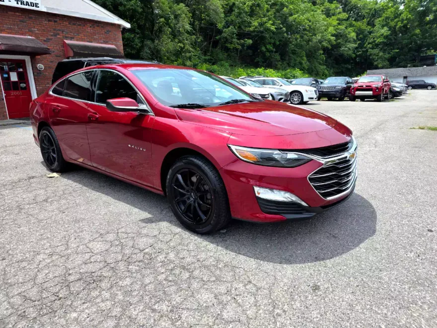 2020 Chevrolet Malibu 1LT photo 1