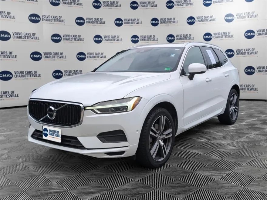 2018 Volvo XC60 T5 Momentum photo 1