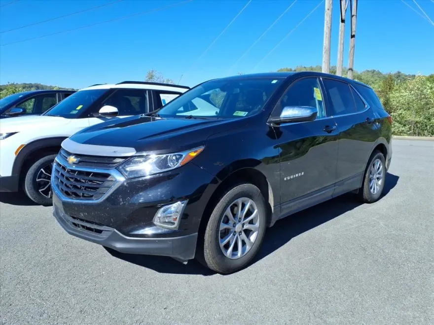2020 Chevrolet Equinox LT photo 1